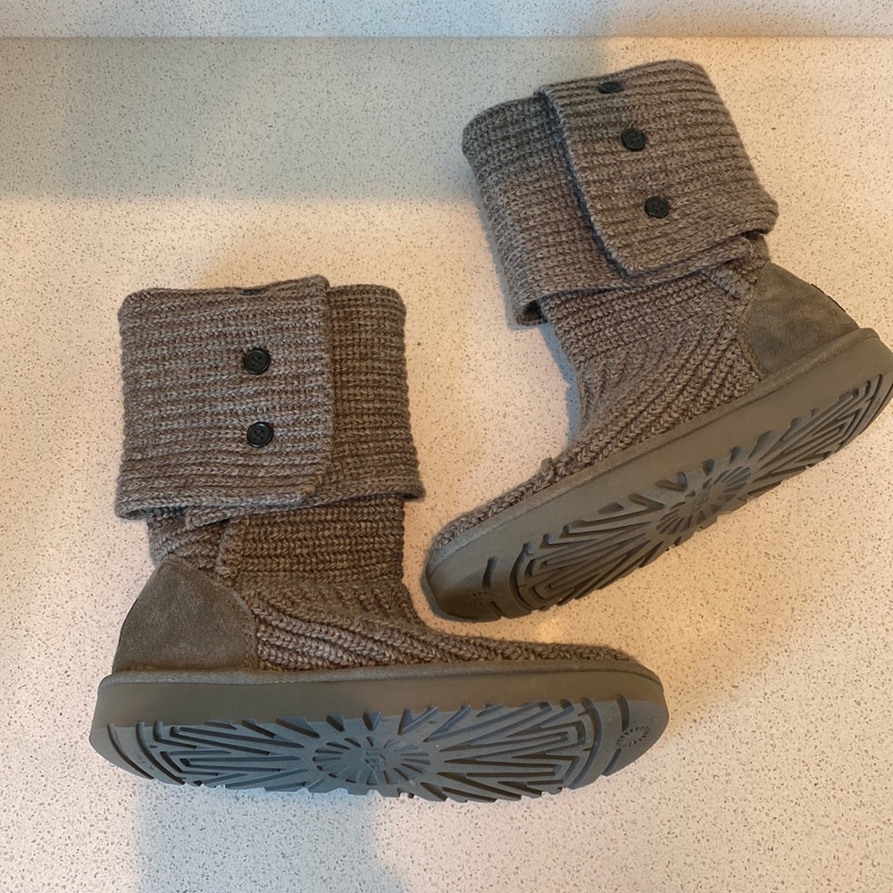 Ugg classic cardy knit boot - grey W10